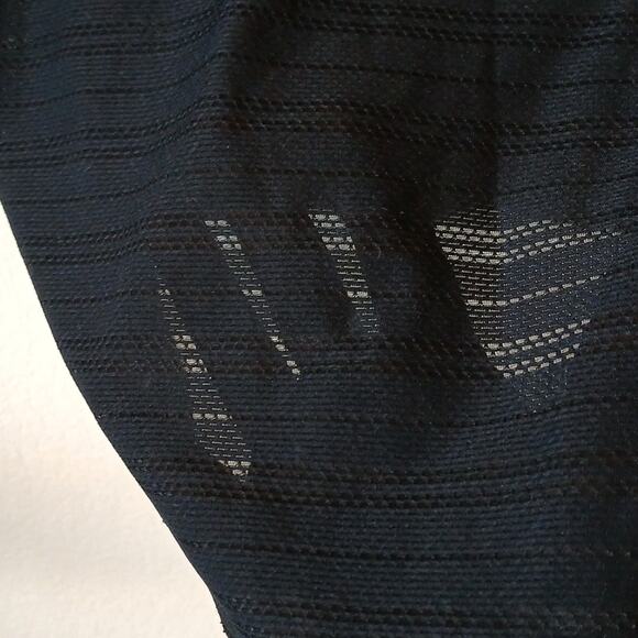 Zyia Active Black Workout Muscle Tank Top - Picture 3 of 4